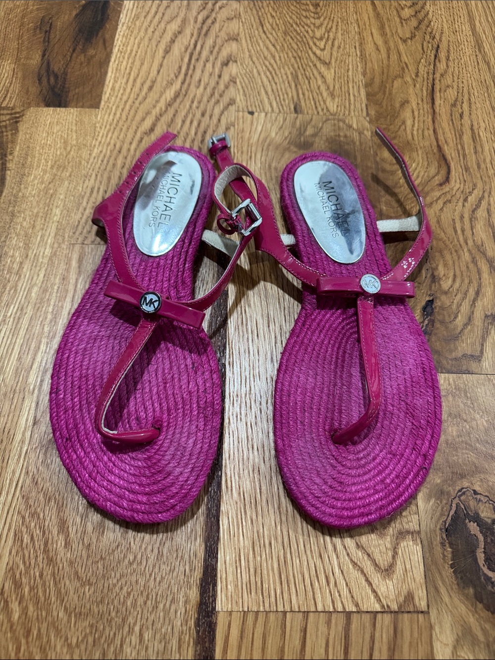 Michael Kors Josie Flat Sandals Size 6